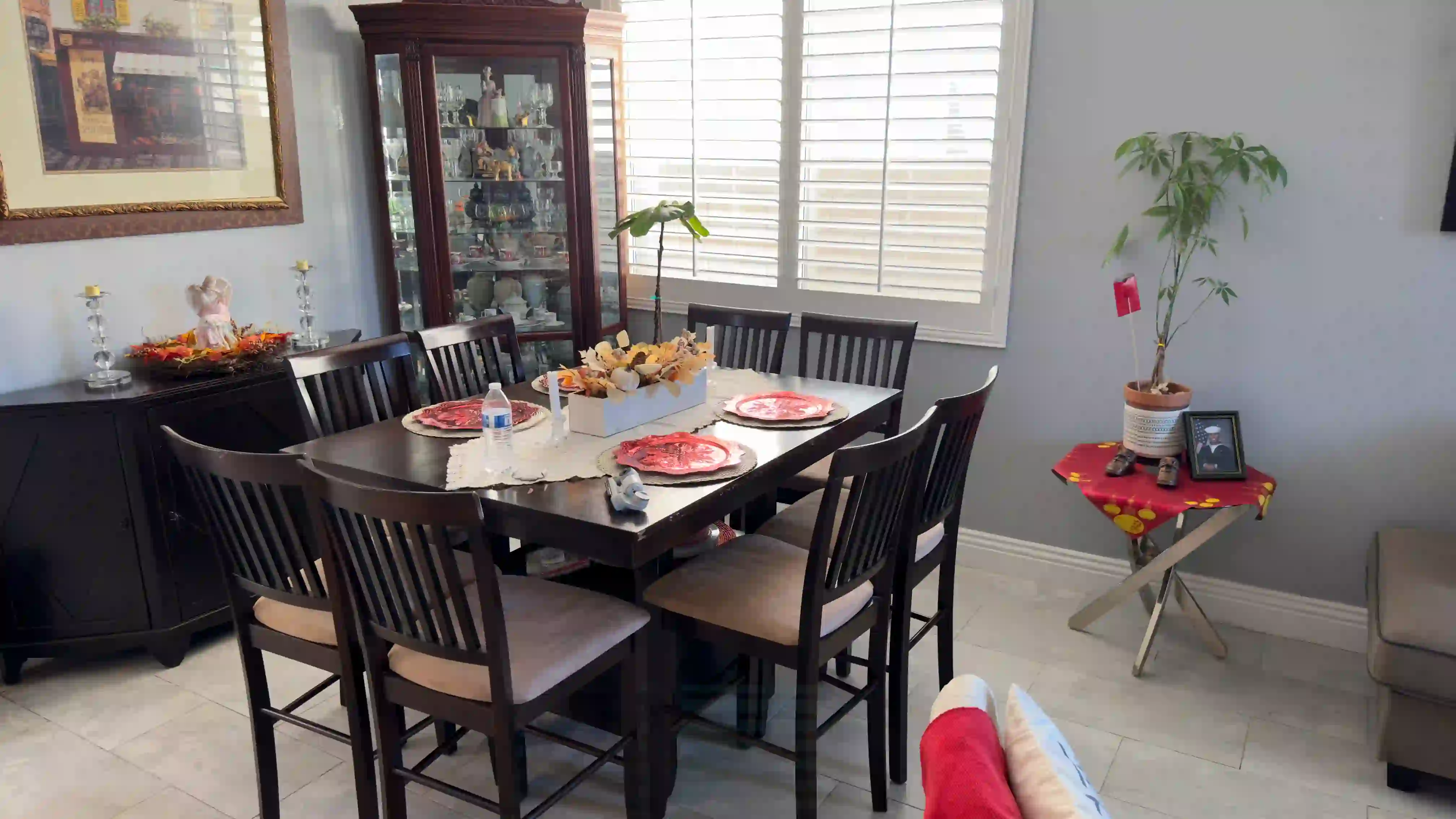 A thumbnail for a clickable image of the family room.