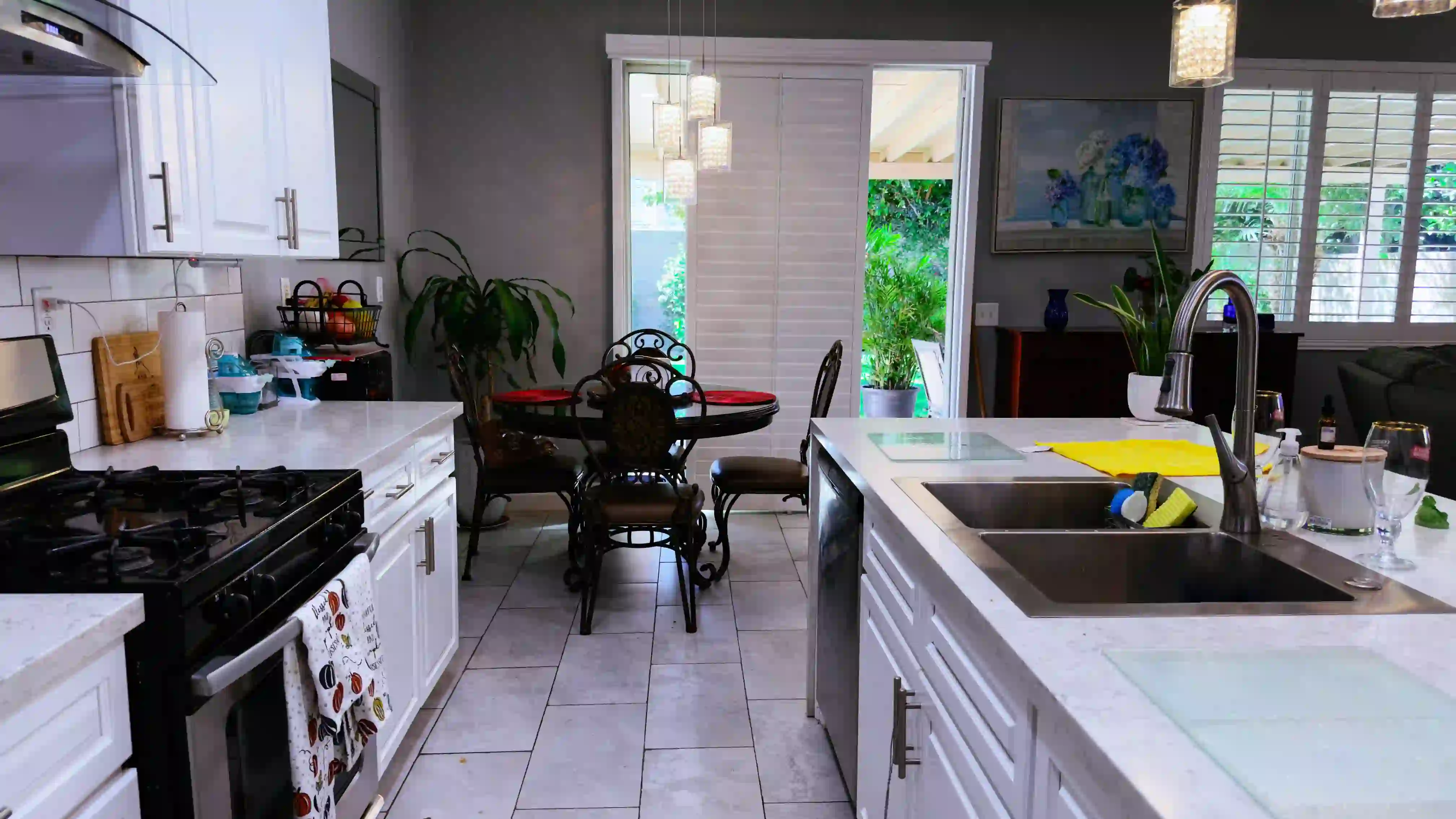 A thumbnail for a clickable image of the kitchen.