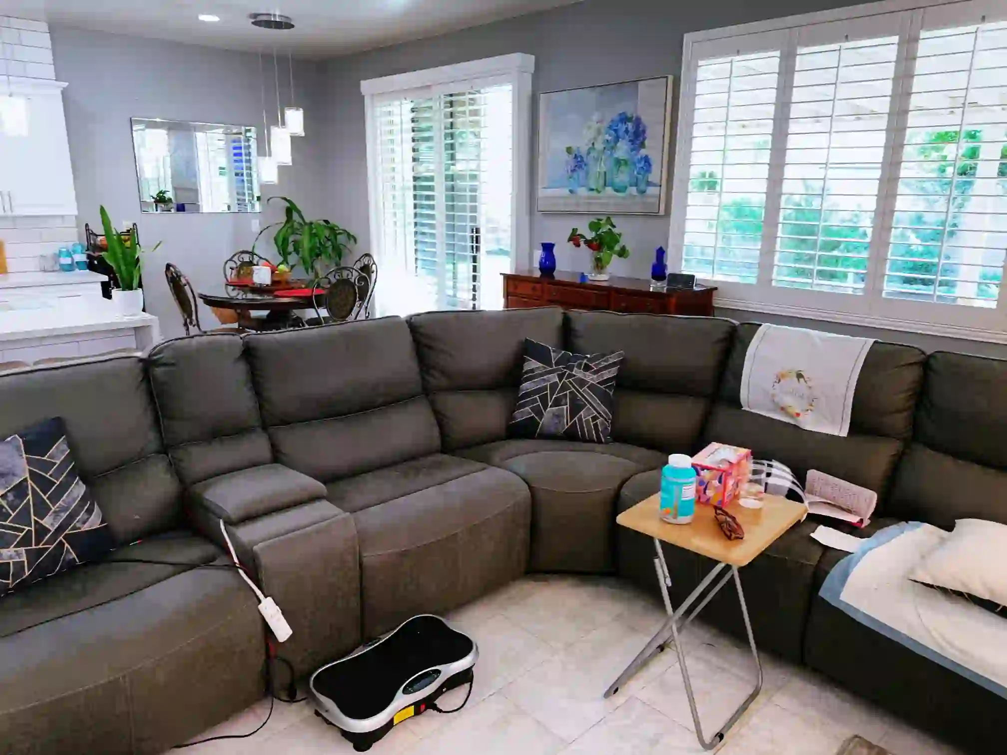 A thumbnail for a clickable image of the living room.